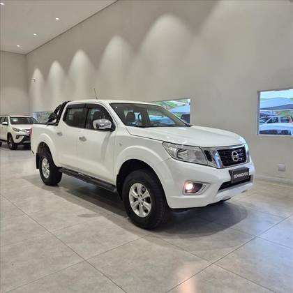 NISSAN FRONTIER 2.3 16V TURBO DIESEL SE CD 4X4 AUTOMÁTICO NISSAN FRONTIER 2.3 16V TURBO DIESEL SE CD 4X4 AUTOMÁTICO